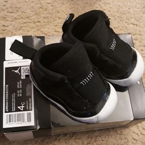 Jordan 11 retro crib bootie
